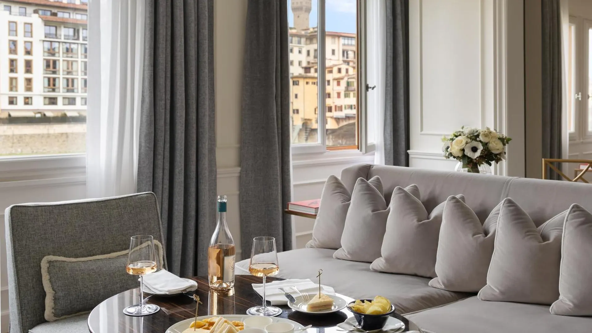 Lungarno Luxury Apartments - By Lungarno Collection Florence